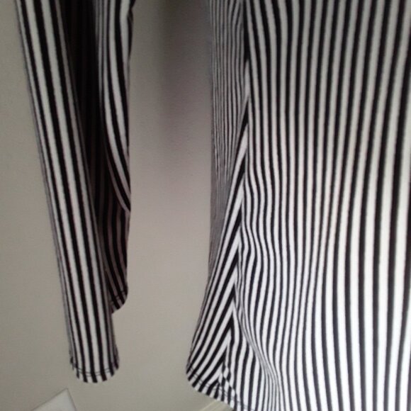 Joan Vass NY black and white long sleeve tunic size L - Picture 5 of 10